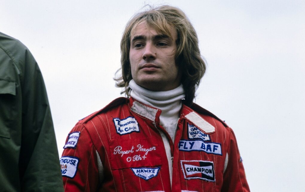 Image Rupert Keegan : Hommage à un Pilote de Formule 1 Charismatique